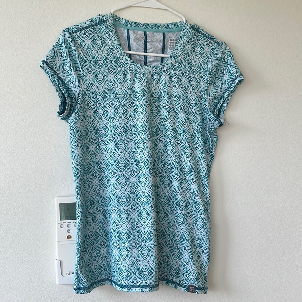 Title nine Grace shirt - size small